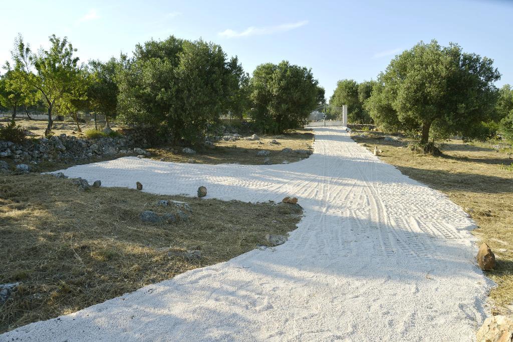 Отель Trullo Vista Остуни Экстерьер фото